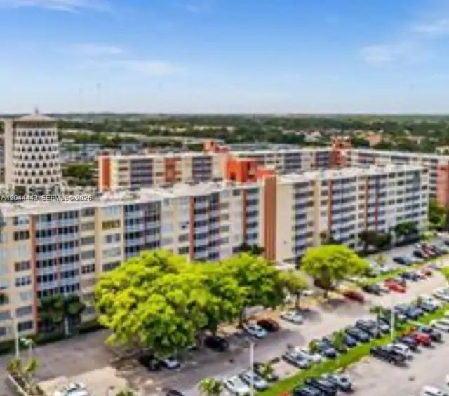 3 of 20 - 1780 Ne 191st Street #704-2, Miami, FL