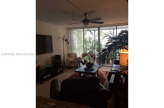 4 of 17 - N/A, Aventura, FL