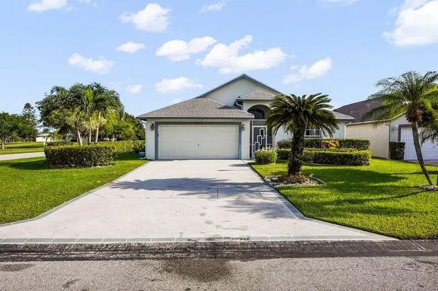 5025 Robino Circle, West Palm Beach