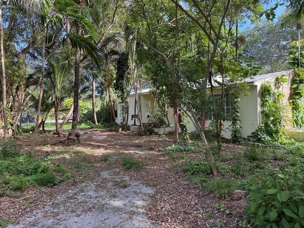 6600 Sw 64th Court, South Miami