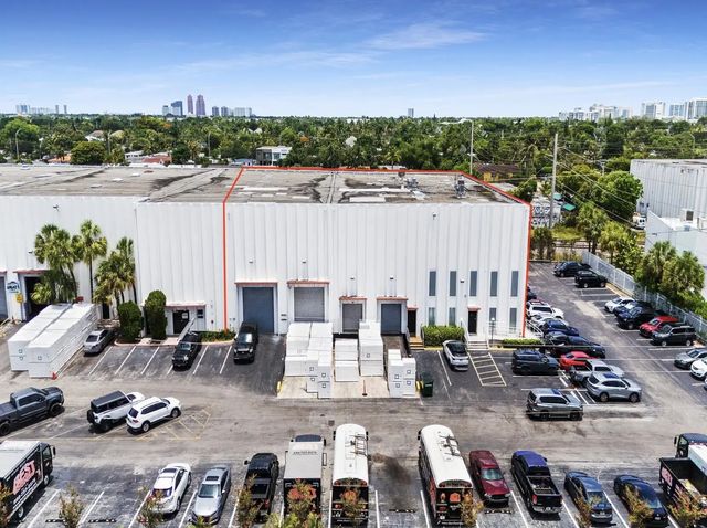 2 of 26 - 1600 Ne 12th Terrace, Fort Lauderdale, FL