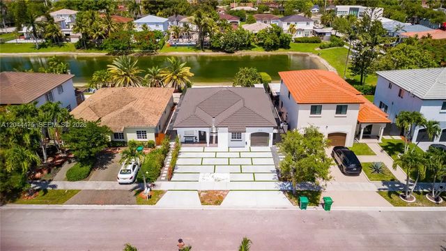 4 of 34 - 6939 Sw 158th Avenue, Miami, FL