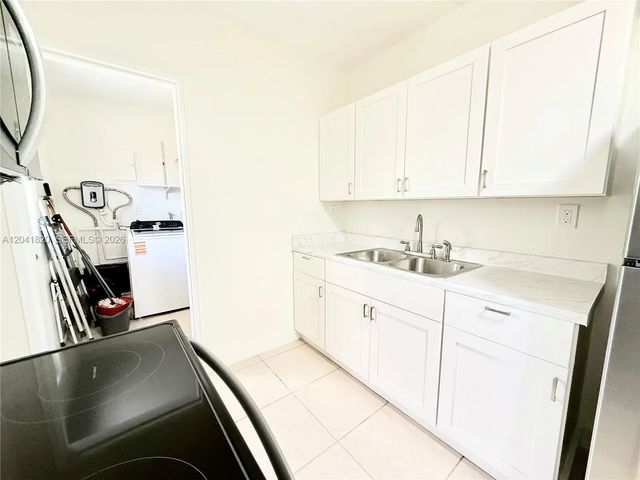 2 of 35 - 1311 N 69th Avenue, Hollywood, FL
