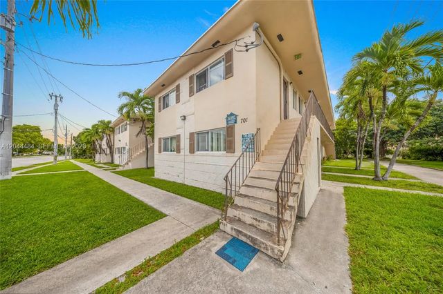 4 of 22 - 731 Sw 5th Street, Miami, FL
