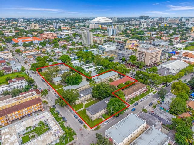 4 of 98 - 931 Sw 3rd Street, Miami, FL