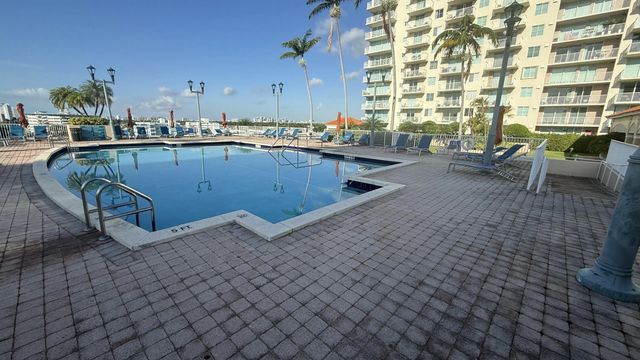 2 of 27 - 3020 Ne 32nd Avenue #623, Fort Lauderdale, FL
