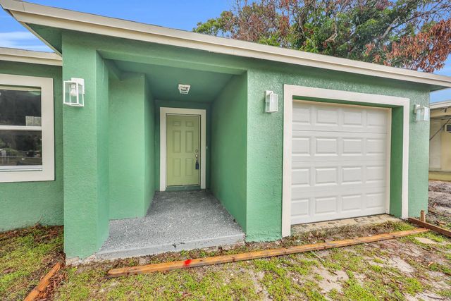 4 of 32 - 2002 Avenue M, Fort Pierce, FL
