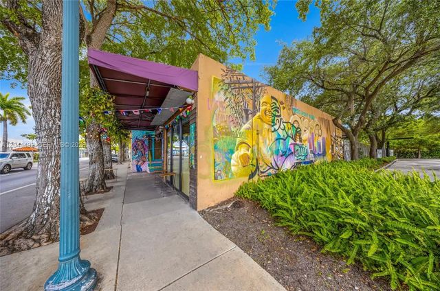 5 of 30 - 1731 Sw 8th Street, Miami, FL