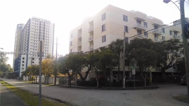 126 Sw 17th Road #301, Miami