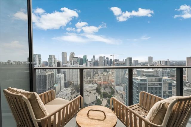 159 Ne 6th Street #4212, Miami