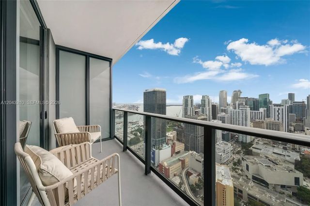 5 of 29 - 159 Ne 6th Street #4212, Miami, FL