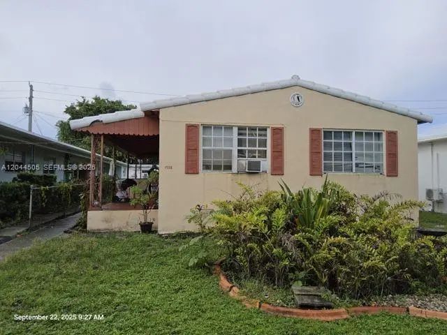 1938 Pierce Street, Hollywood