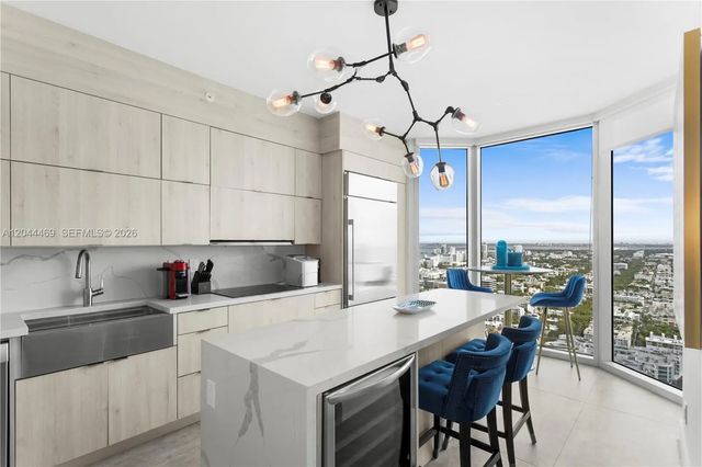 2 of 71 - 300 S Pointe Drive #3604, Miami Beach, FL