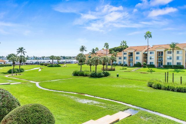 145 Yacht Club Way #210, Hypoluxo