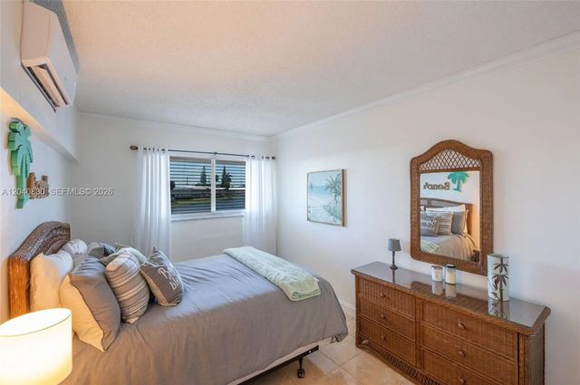 5 of 27 - 920 Sw 10th Terrace #12r, Hallandale Beach, FL