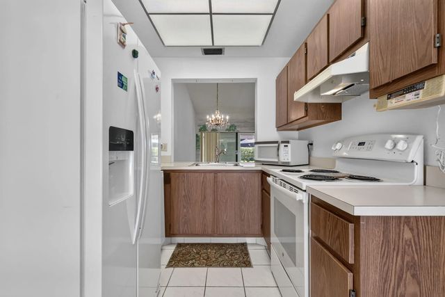 3 of 35 - 3924 San Anselmo  Drive #b, Lake Worth, FL
