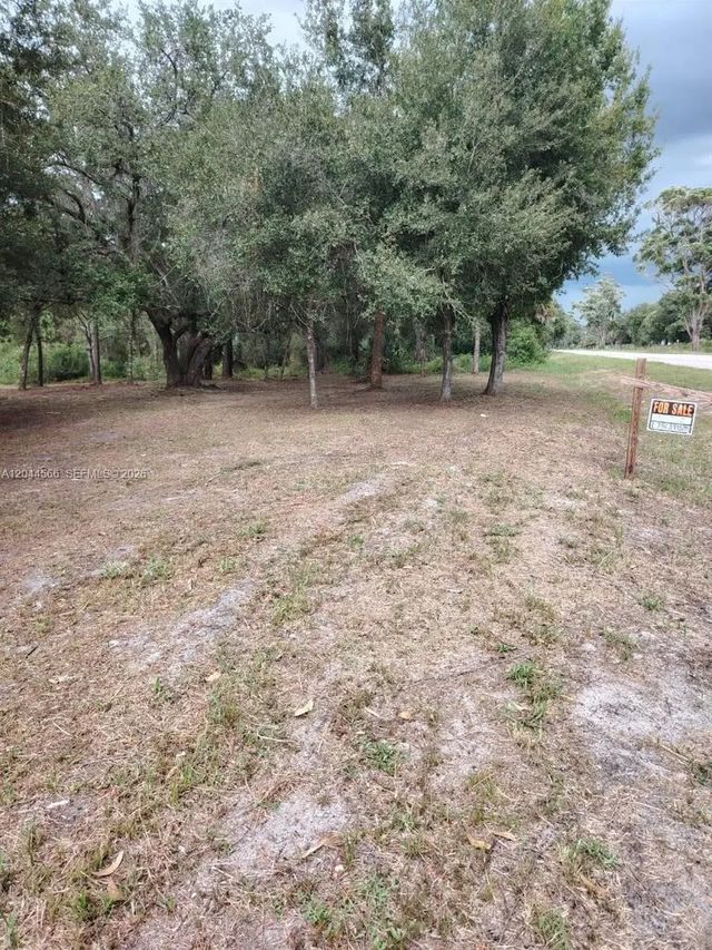 2 of 5 - 175 Avenida Del Club, Clewiston, FL