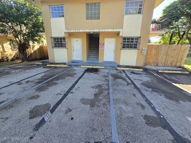 3 of 60 - 2835 Nw 22nd Avenue, Miami, FL