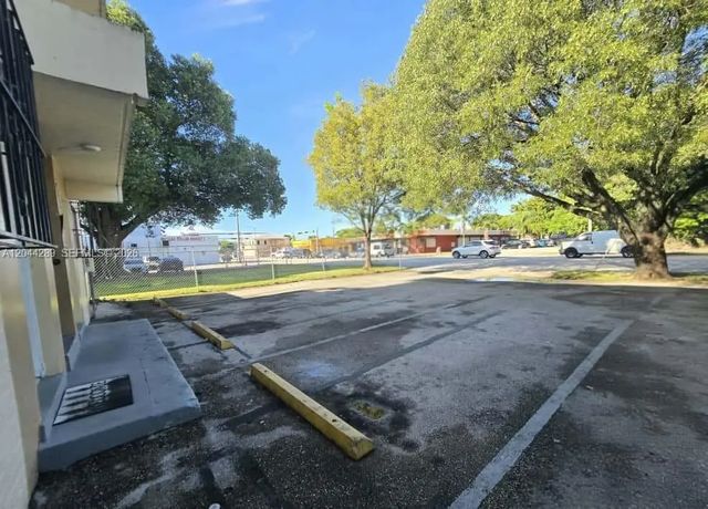 4 of 60 - 2835 Nw 22nd Avenue, Miami, FL