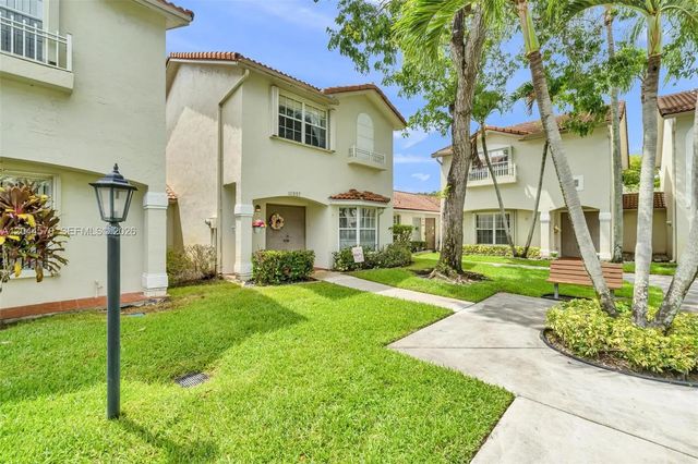 5 of 43 - 10857 Nw 8th Street, Pembroke Pines, FL
