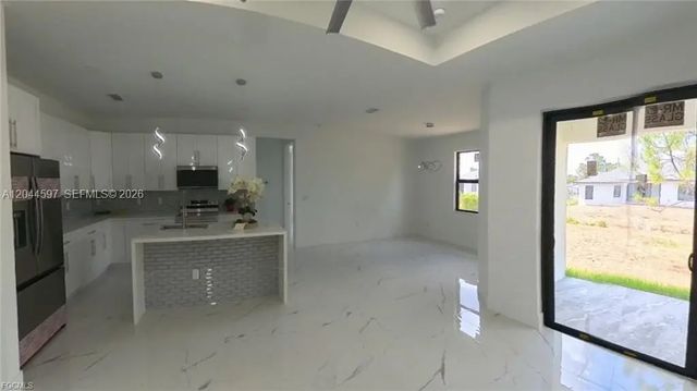 5 of 32 - 3004 Sw 4th Street, Lehigh Acres, FL