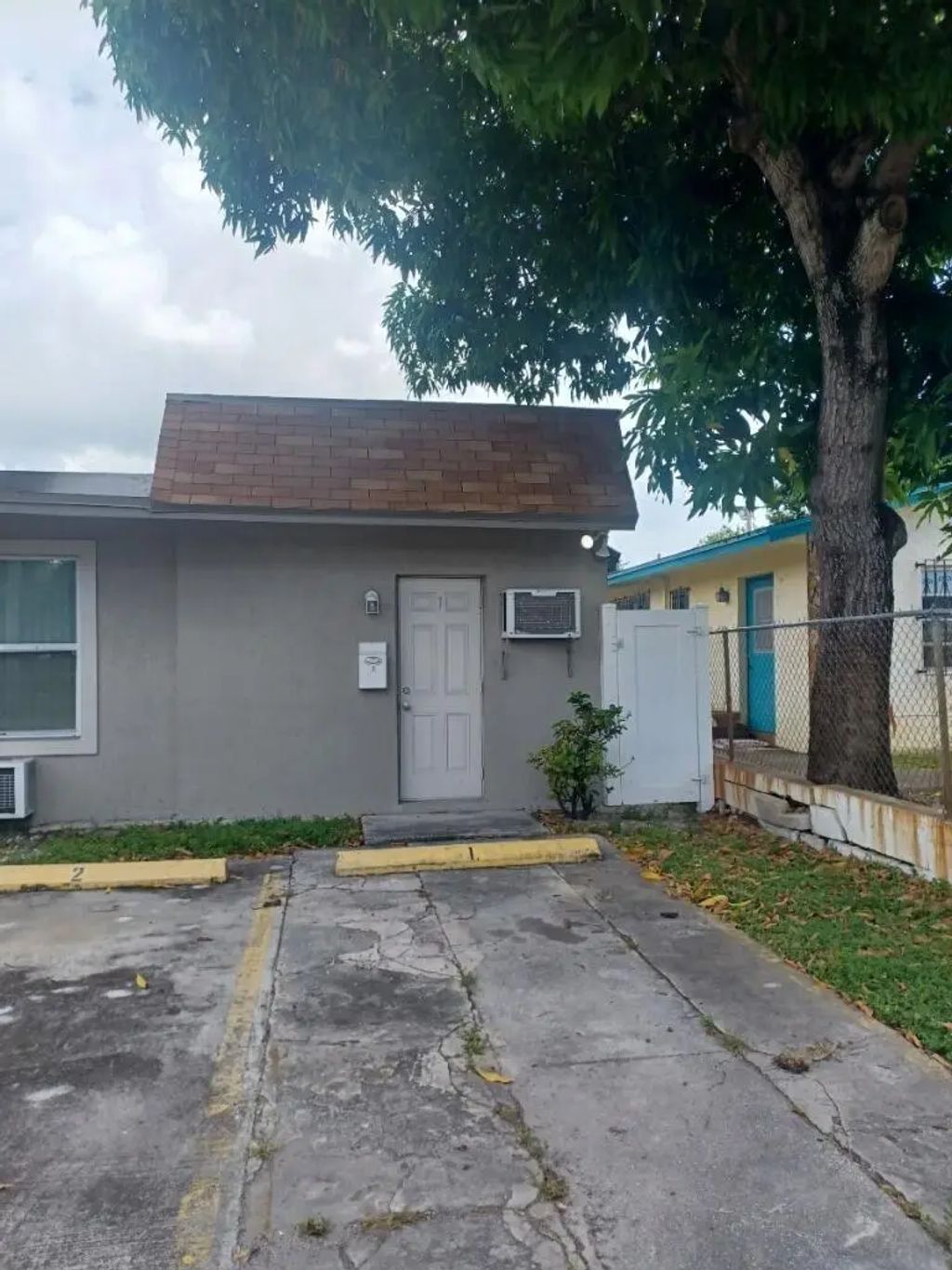 24 Sw 13th Street #1-5, Dania Beach