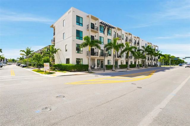 8167 Nw 41st Street #e-101, Doral