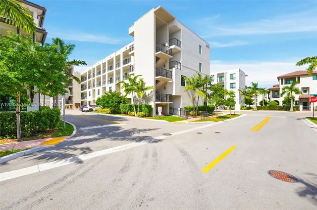 4 of 45 - 8167 Nw 41st Street #e-101, Doral, FL