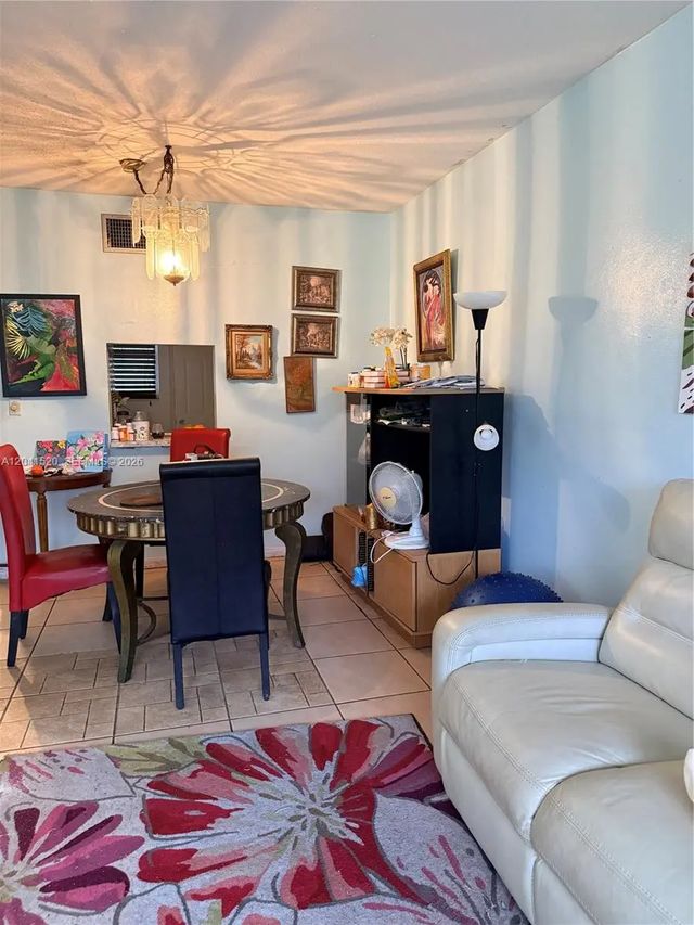 2 of 10 - 201 Ne Terrace 2790 #h215, Aventura, FL