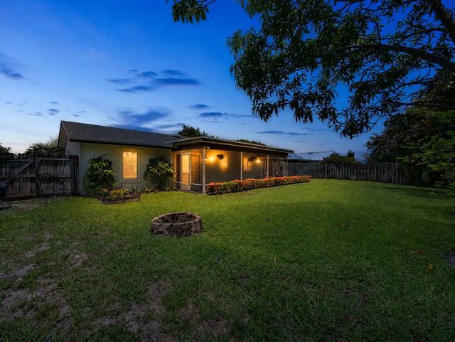 3 of 34 - 126 Chapel Lane, Tequesta, FL