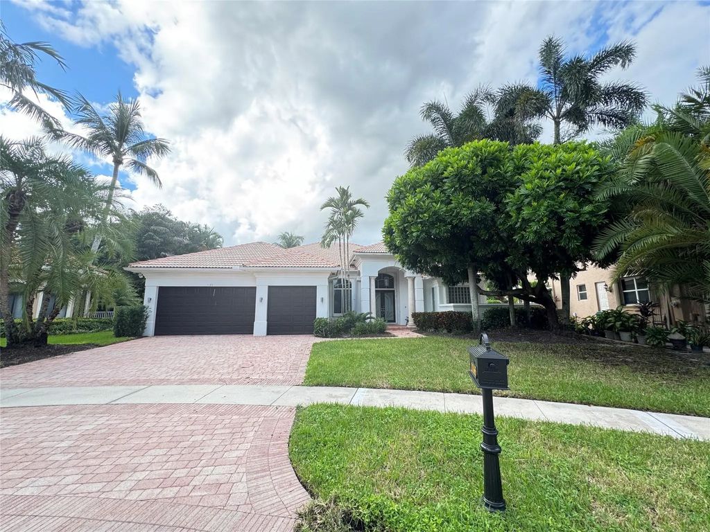 11165 Whitehawk Street, Plantation