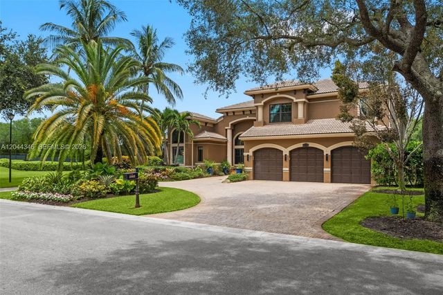 5 of 112 - 2982 E Lake Vista Circle, Davie, FL