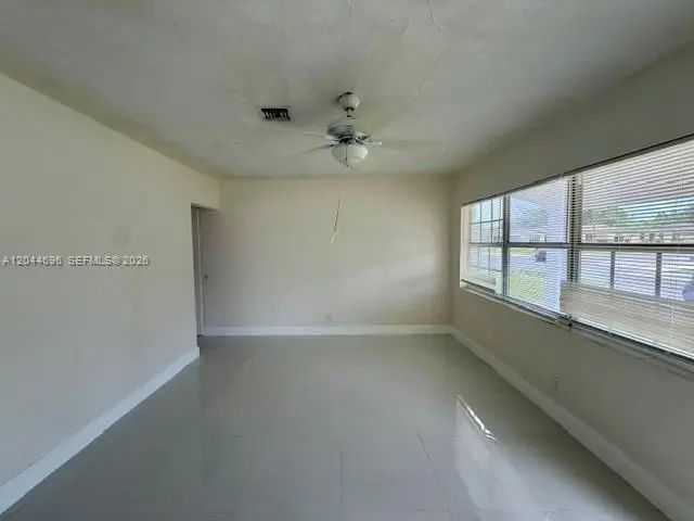 5 of 29 - 2115 Sw 50th Avenue, West Park, FL
