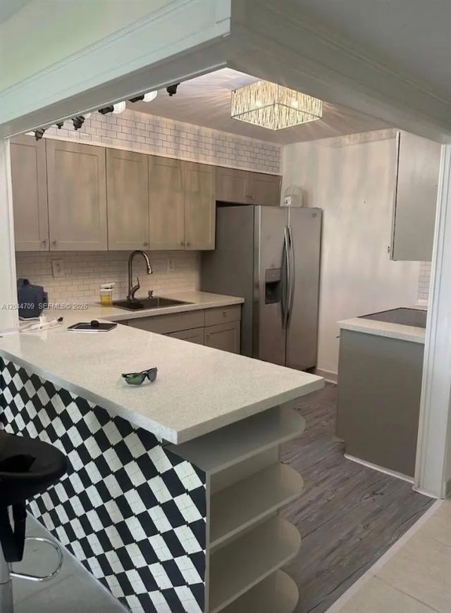 6900 Bay Drive #3h, Miami Beach