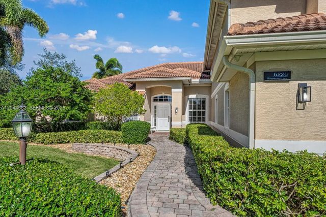 5220 Rosewood Lane, Vero Beach