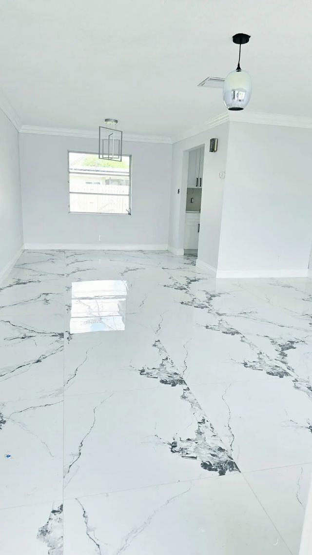 2 of 5 - N/A, Lauderhill, FL