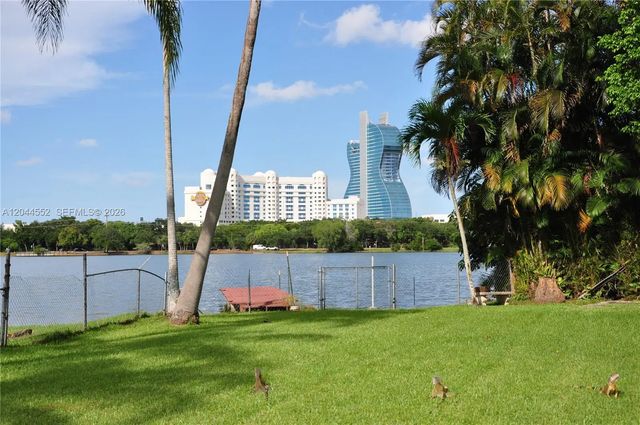 5630 Sw 55th Avenue, Davie