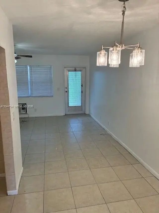 5 of 14 - 306 Norwich M #306, West Palm Beach, FL