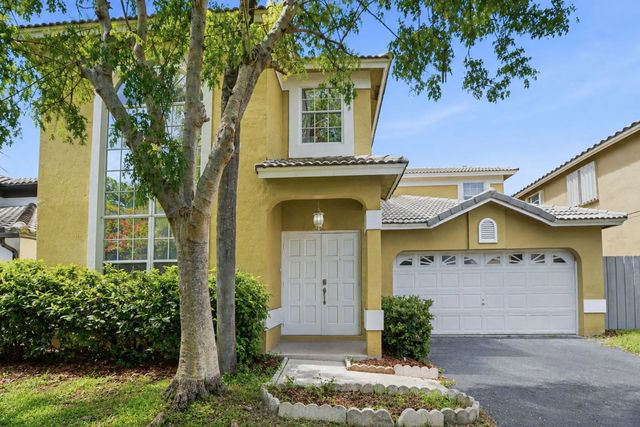 5477 Nw 44th Way, Coconut Creek