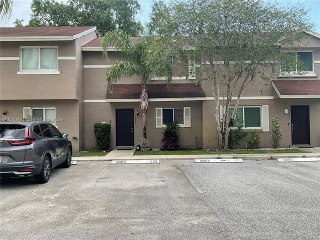 1209 Sussex Drive, North Lauderdale