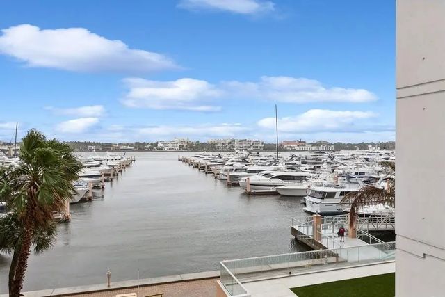 5 of 14 - 400 N Flagler Drive #501, West Palm Beach, FL