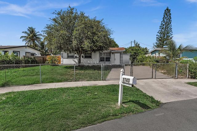 2 of 32 - 2743 Nw 2nd Street, Boynton Beach, FL