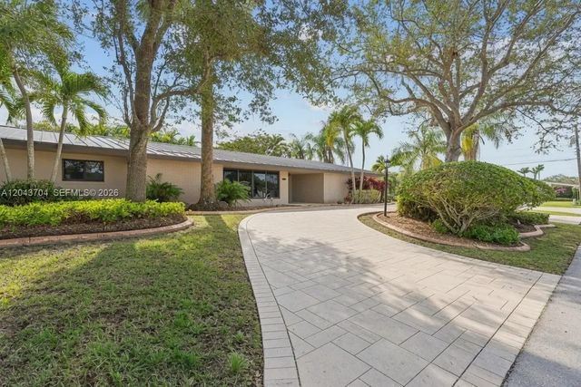 2 of 43 - 7430 Sw 142nd Terrace, Palmetto Bay, FL