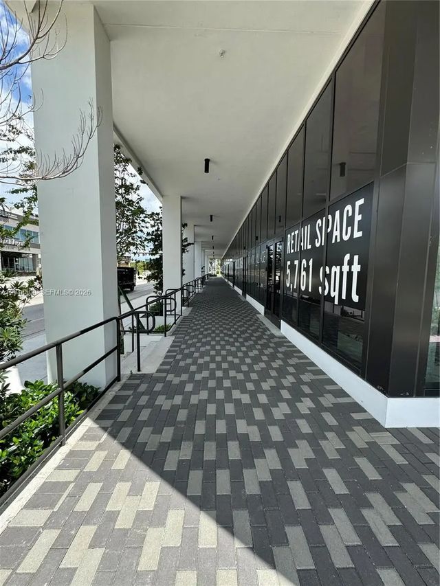 4 of 15 - 800 N Federal Highway #910, Hallandale Beach, FL