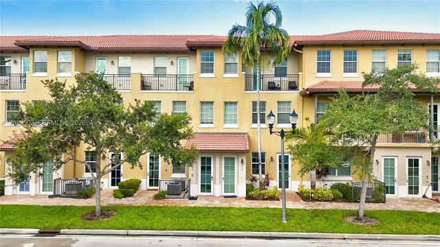 954 Sw 147th Avenue #2610, Pembroke Pines