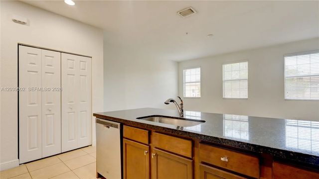 3 of 23 - 954 Sw 147th Avenue #2610, Pembroke Pines, FL