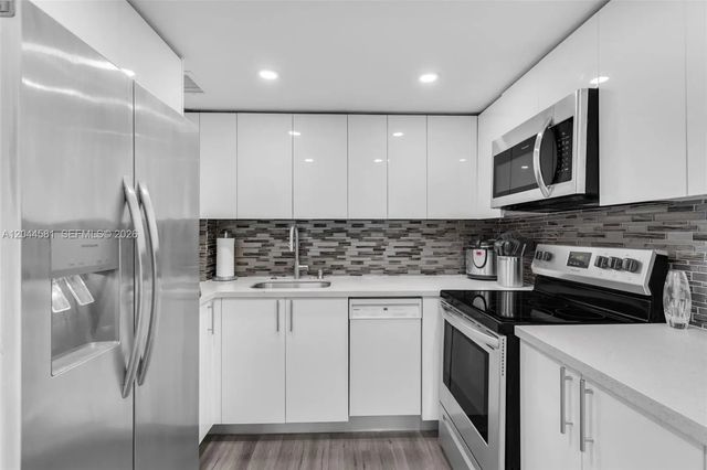 4 of 38 - 7441 Wayne Avenue #10h, Miami Beach, FL