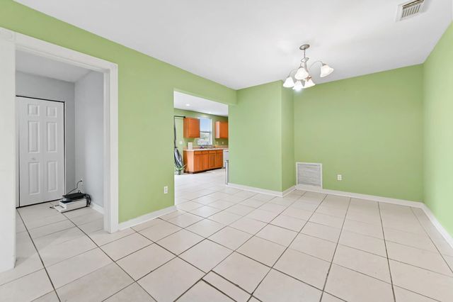 5 of 25 - 350 Sw Homeland Road, Port St. Lucie, FL