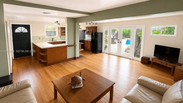 5 of 33 - 1401 Ne 33rd Street, Oakland Park, FL
