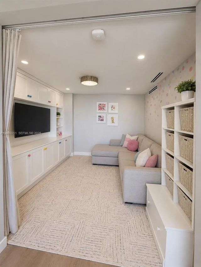 4 of 47 - 9 Island Avenue #1114, Miami Beach, FL